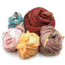 Load image into Gallery viewer, Sari Christmas Tree Skirt Sewing Kit