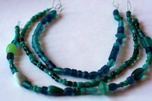 Load image into Gallery viewer, 3 of a Kind Rockin' Necklaces Pattern
