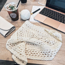 Load image into Gallery viewer, The Calla Cowl Bandana Crochet Kit
